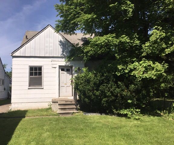 6755 Plainview front exterior .jpg